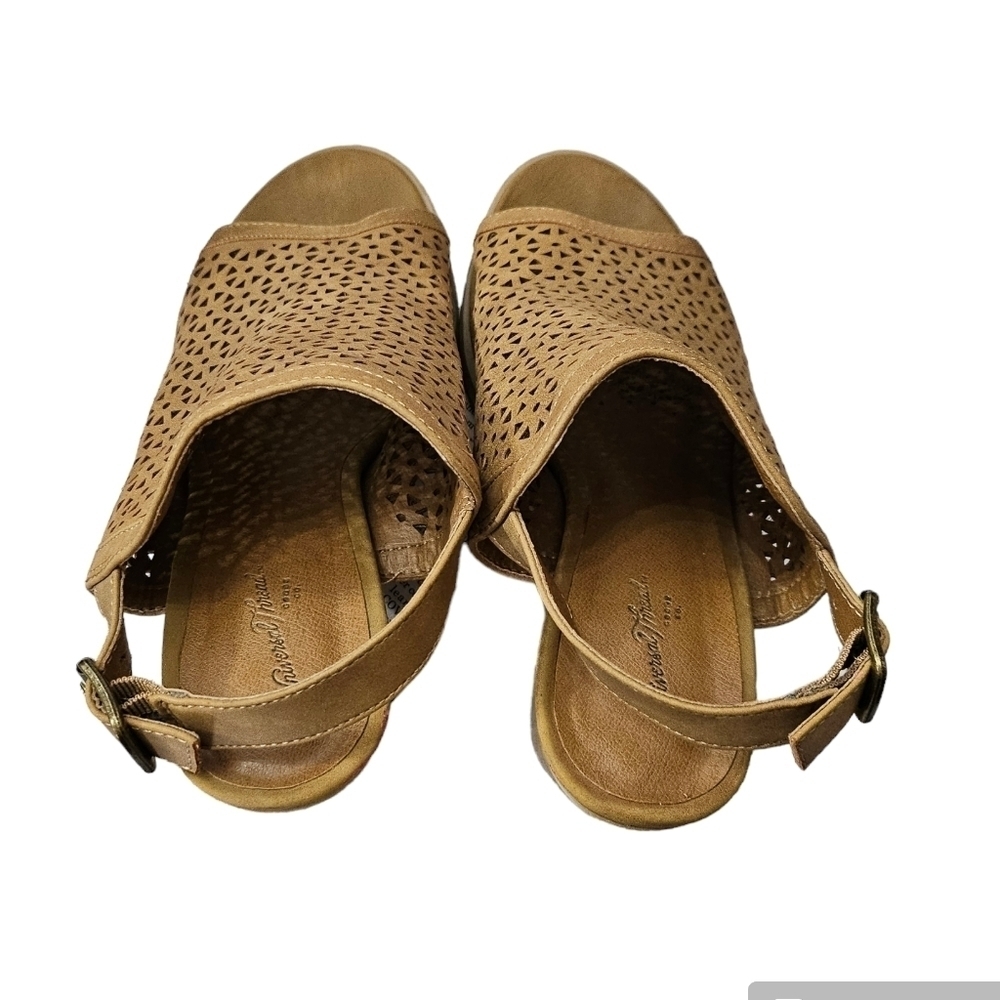 Universal Threads Peep Toe Slingback Brown Cut Ou… - image 4